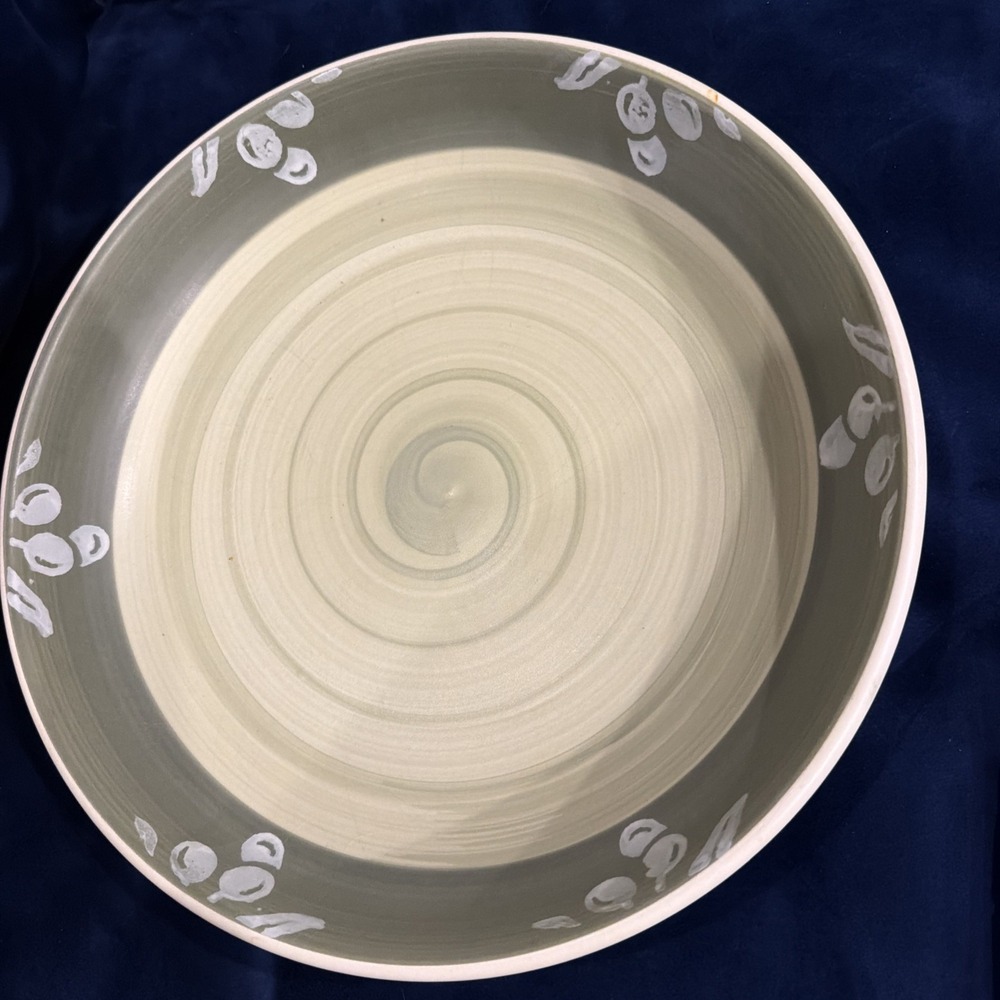 Villa Romana Hand Painted Italy Green 13"  Pasta Bowl Green Swirl Floral